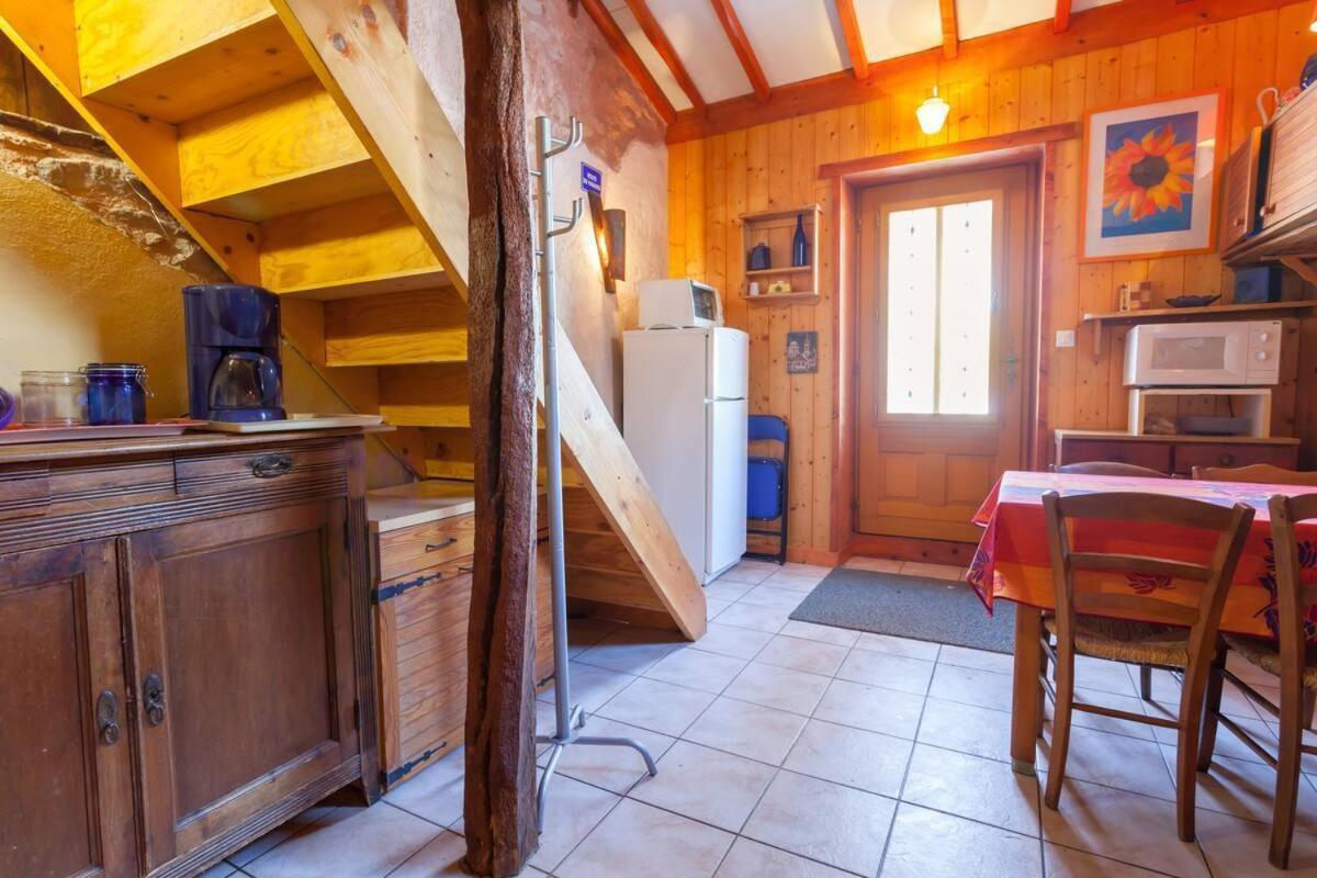 Gites Des Esselards Yzeron Luaran gambar
